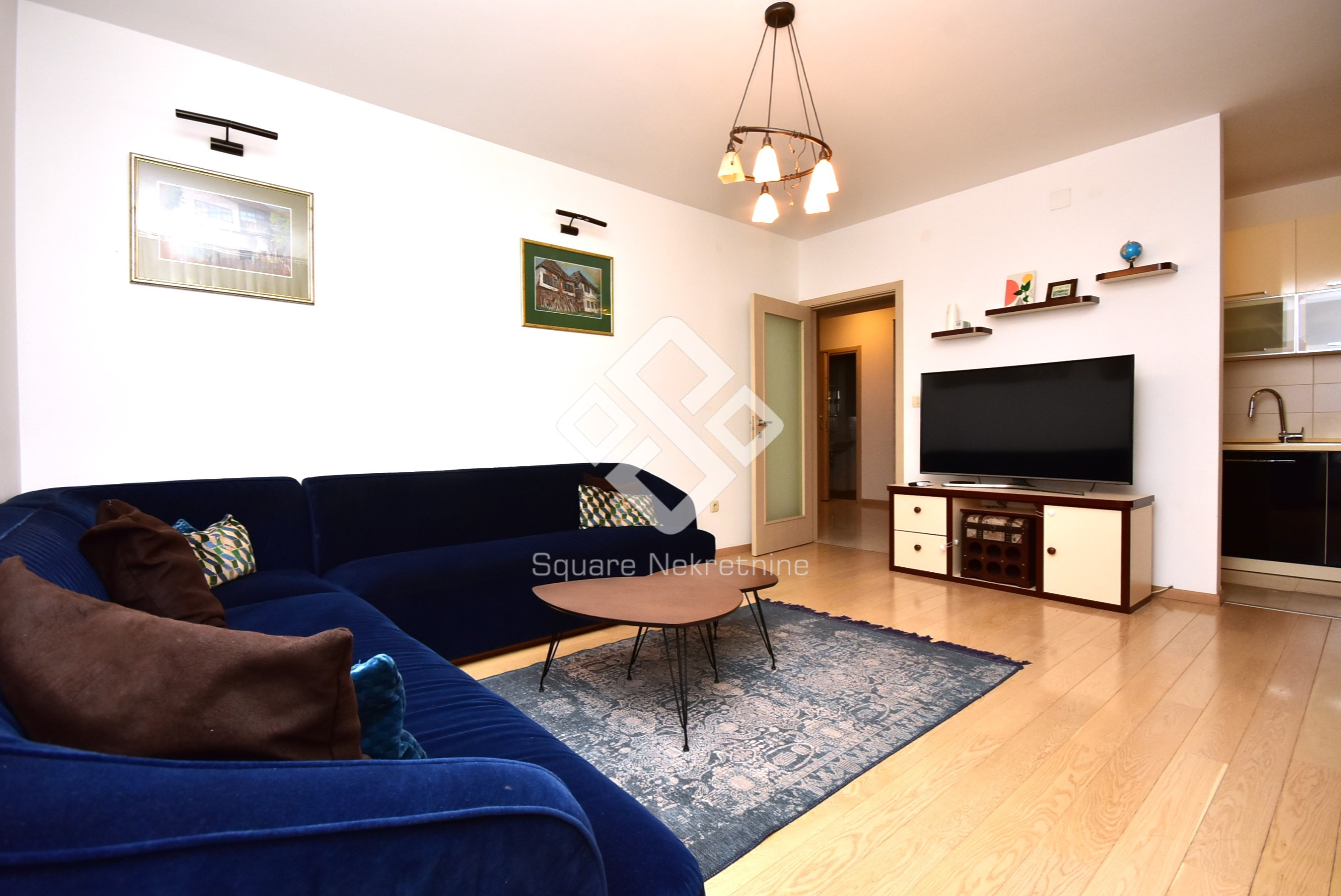 Dvosoban stan 70m2, namjesten, City Kvart