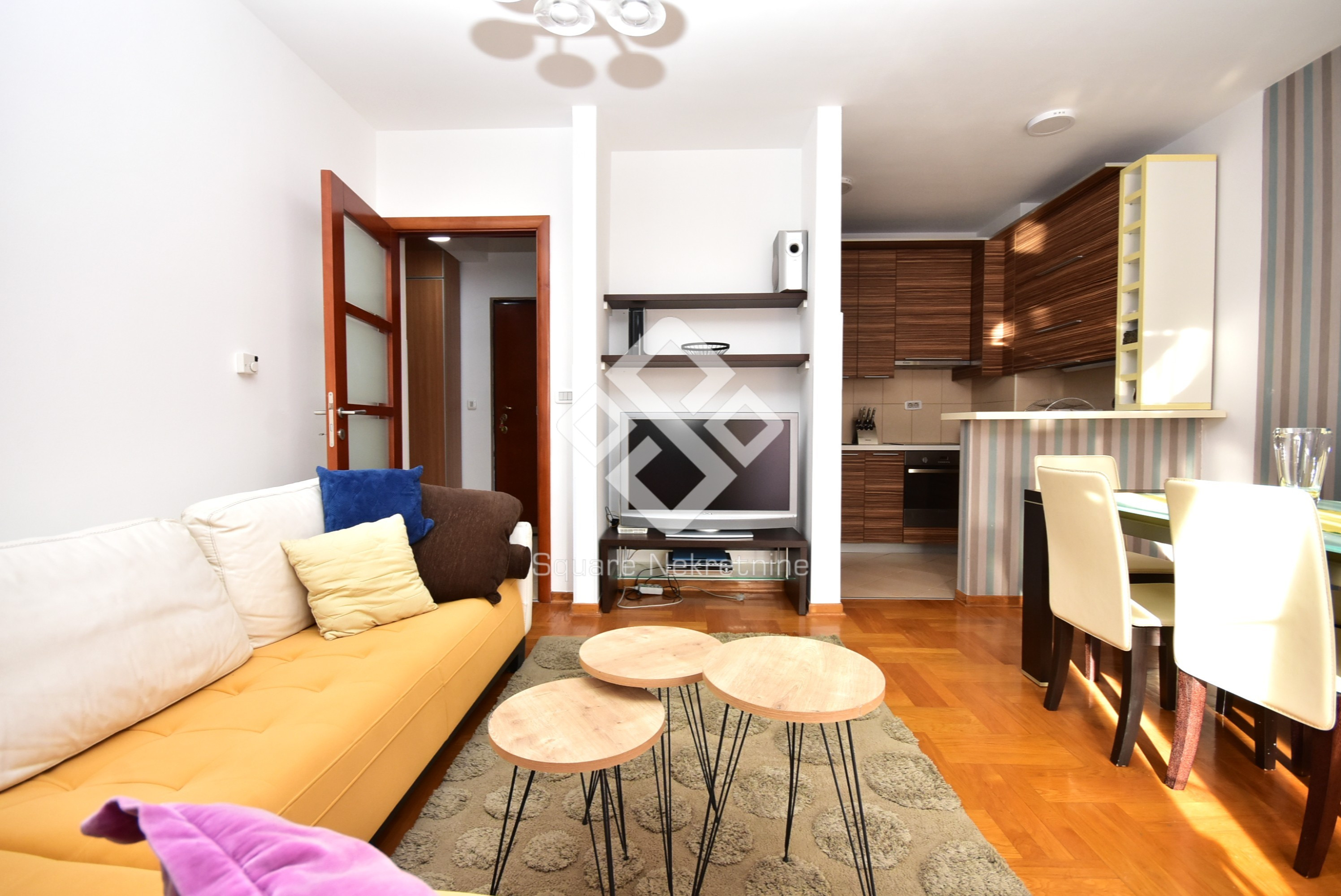 Dvosoban stan 70m2, namjesten+garaza, Preko Morace