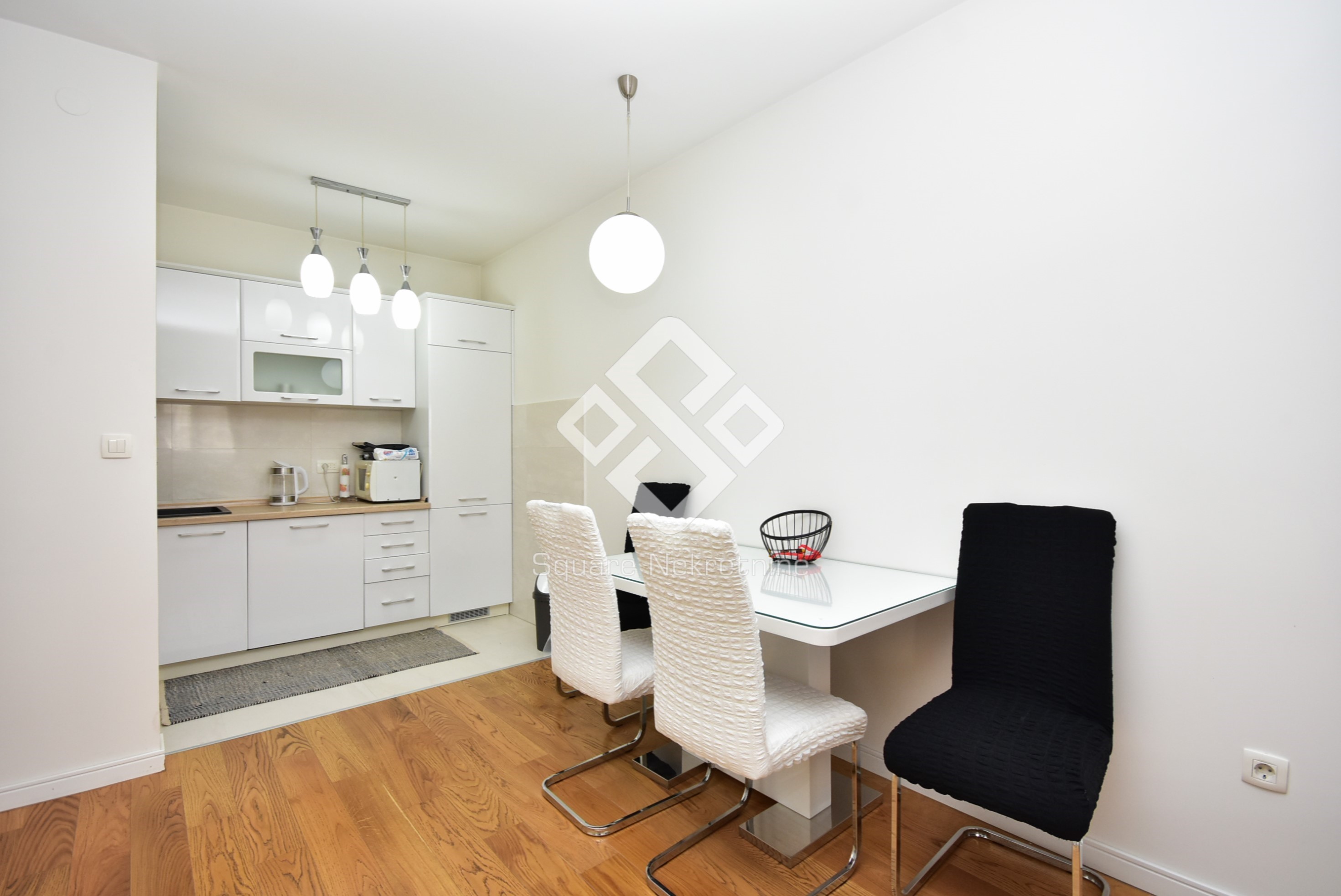 Jednosoban stan 49m2, namjesten, Central Point