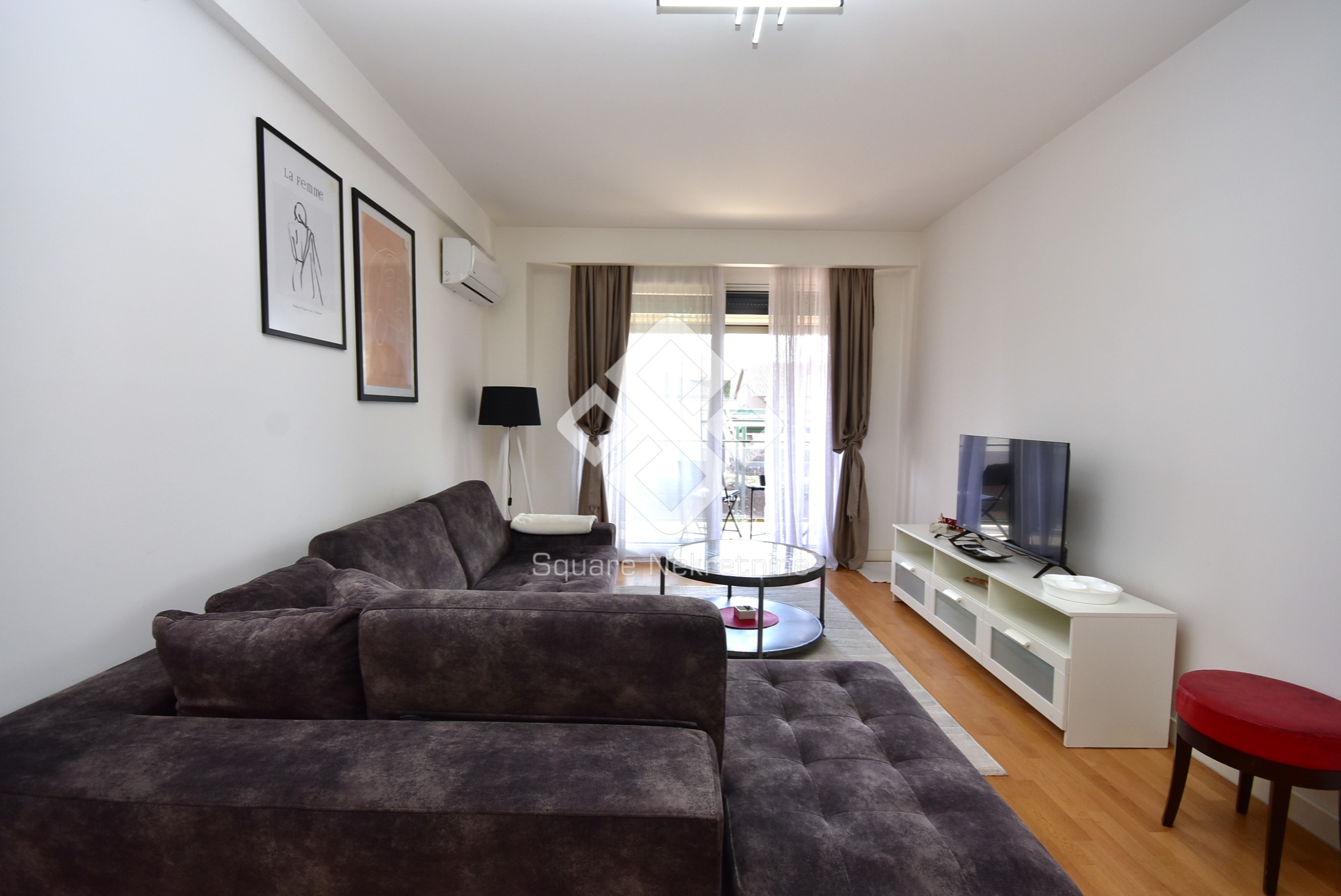 Garsonjera 35m2, namjestena+garaza, Tolosi