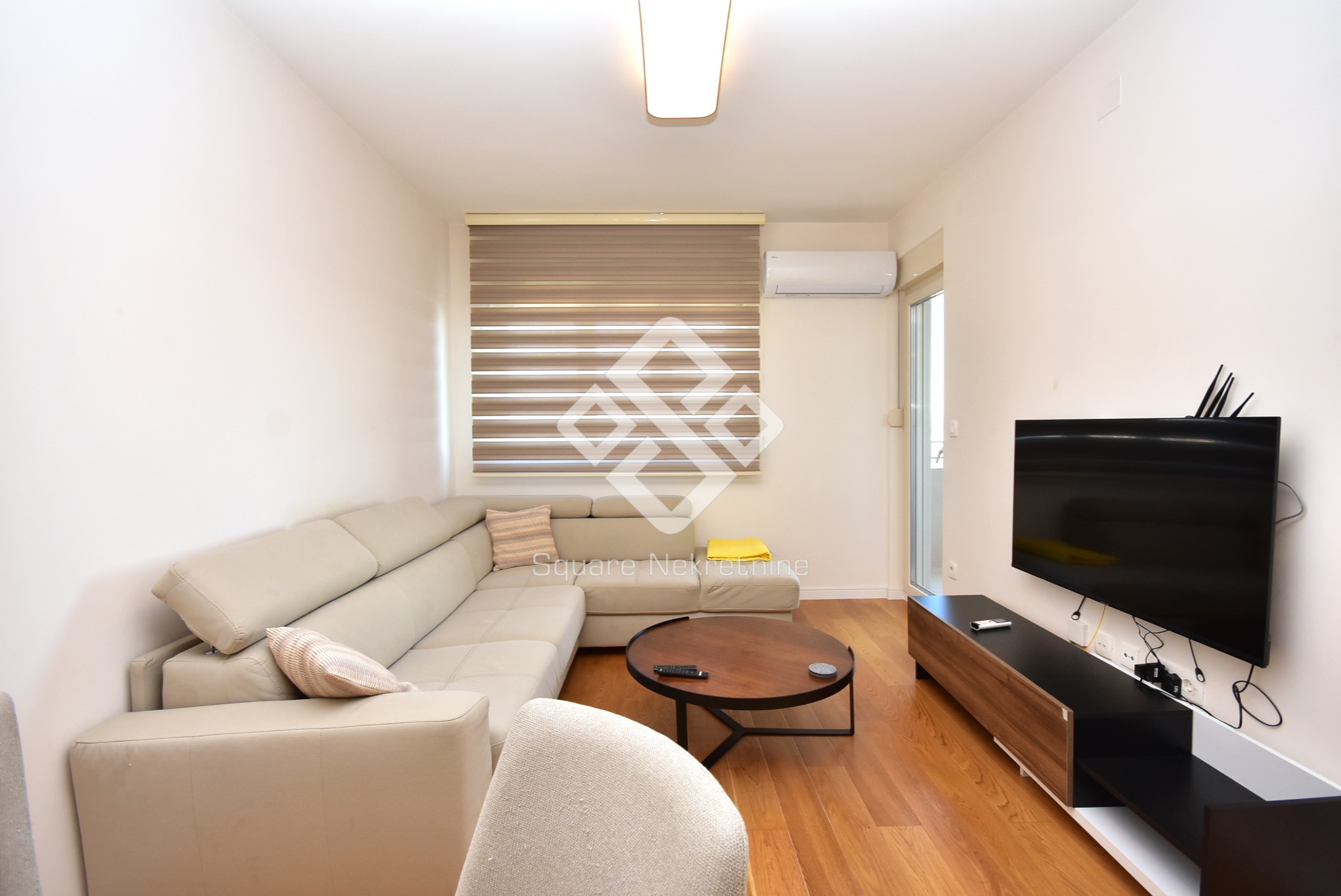 Jednosoban stan 46m2, namjesten, Central Point