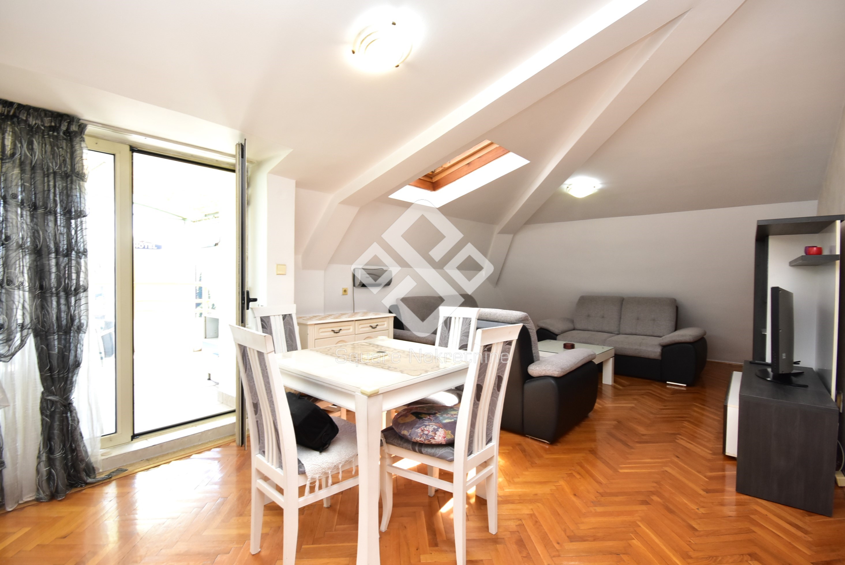 Dvosoban stan 77m2, namjesten, Ljubovic