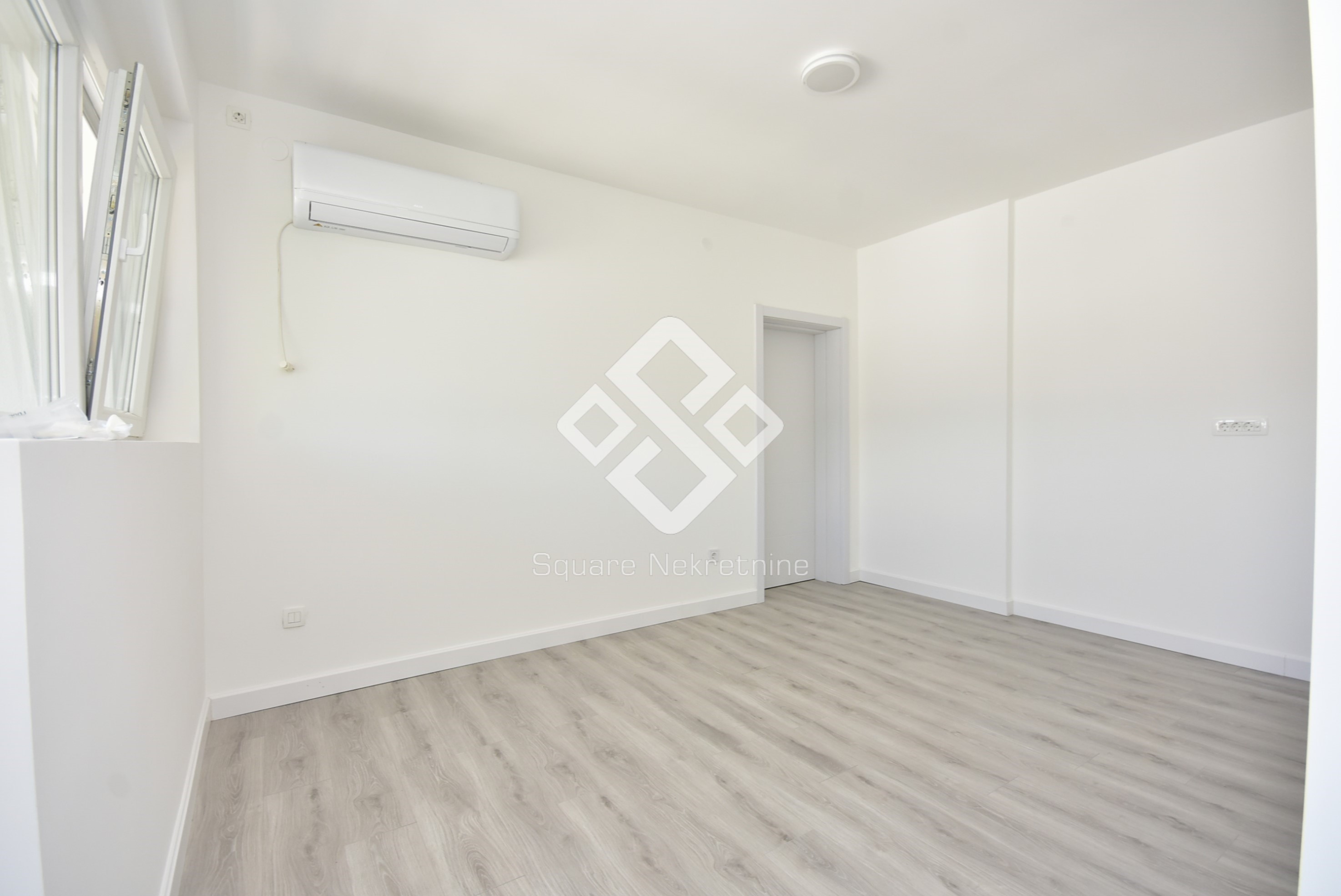 Jednosoban stan 48m2, renoviran, Preko Morace