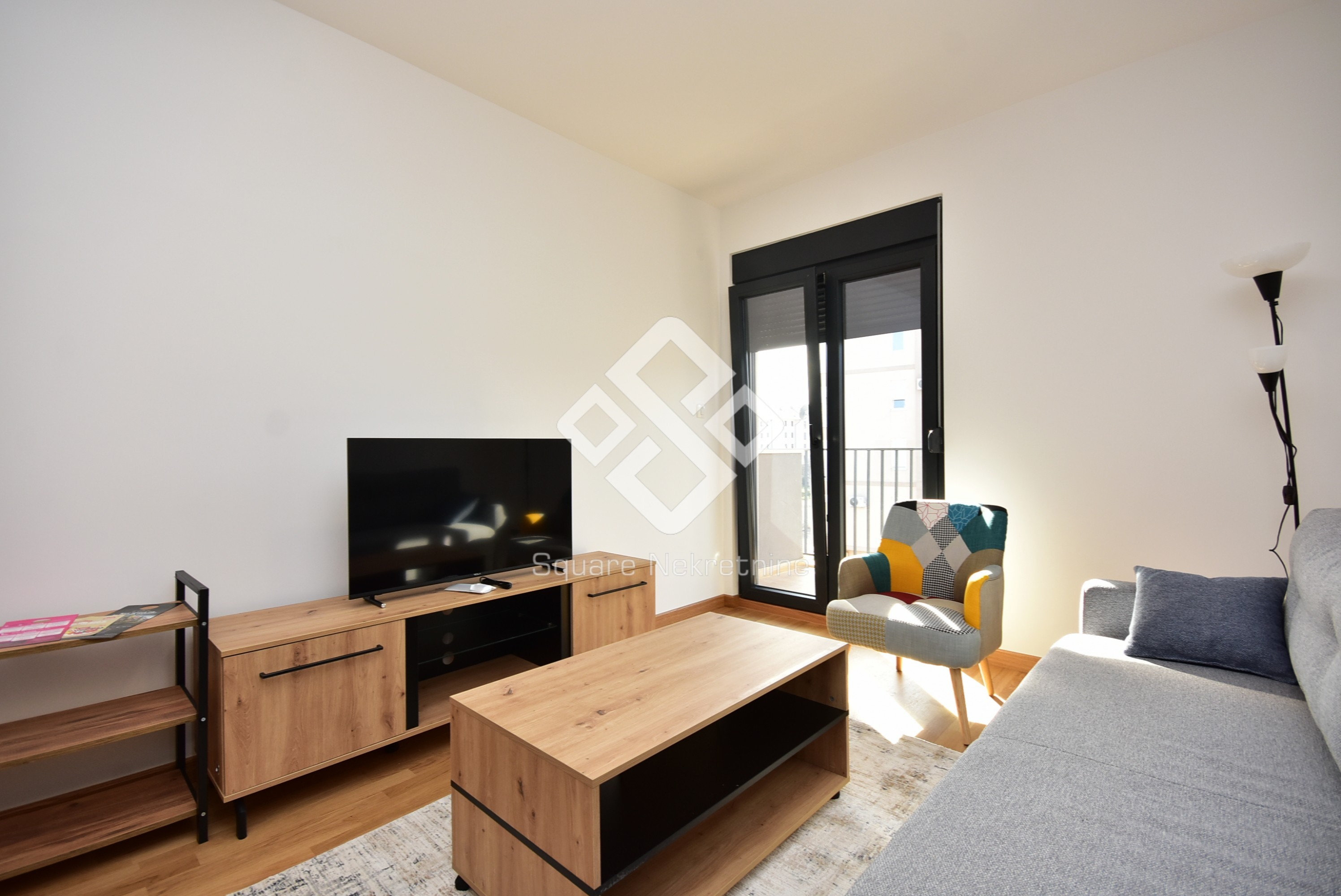 Jednosoban stan 40m2, namjesten+parking, Tolosi