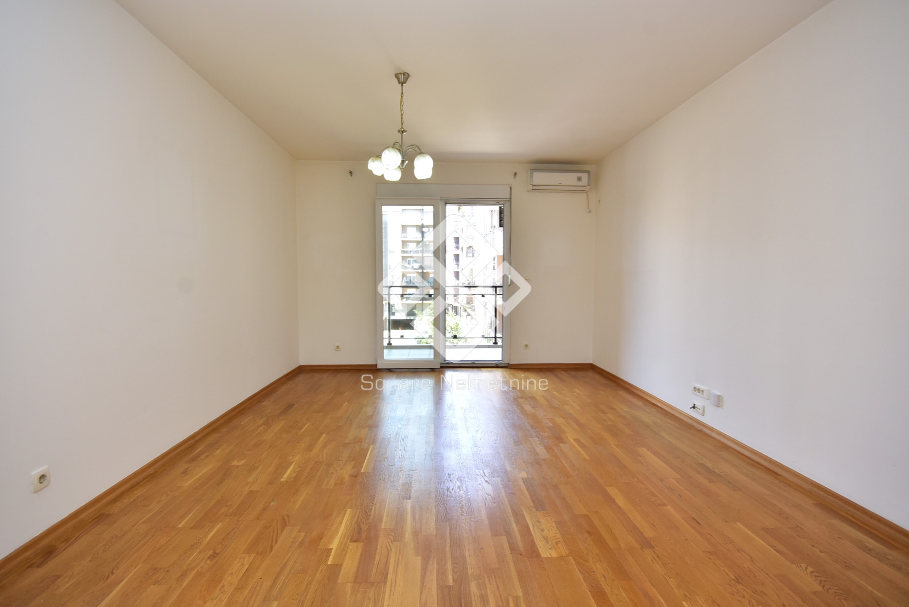 Jednosoban stan 56m2, prazan,Ljubovic