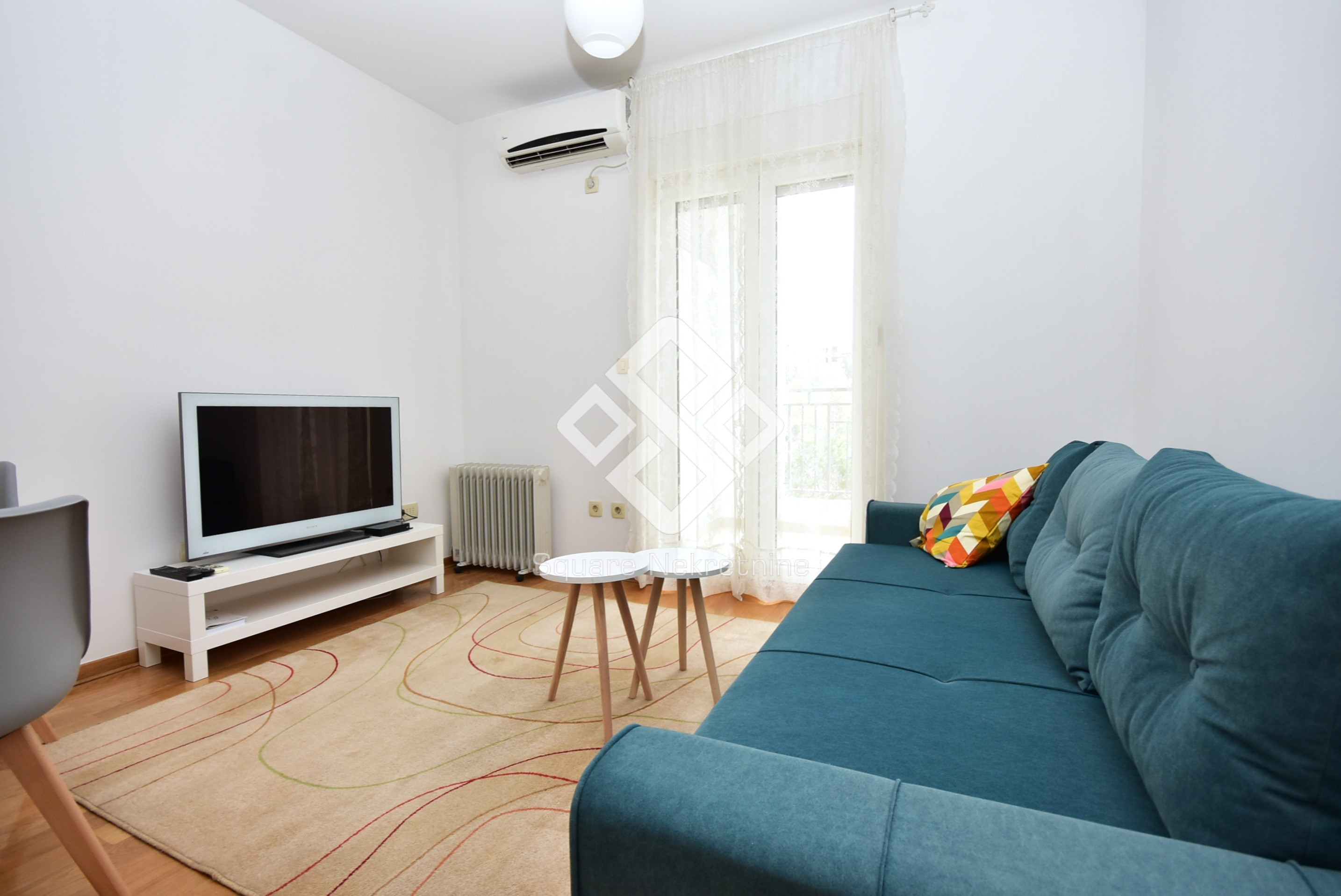 Garsonjera 27m2, namjestena+tv, Blok 6