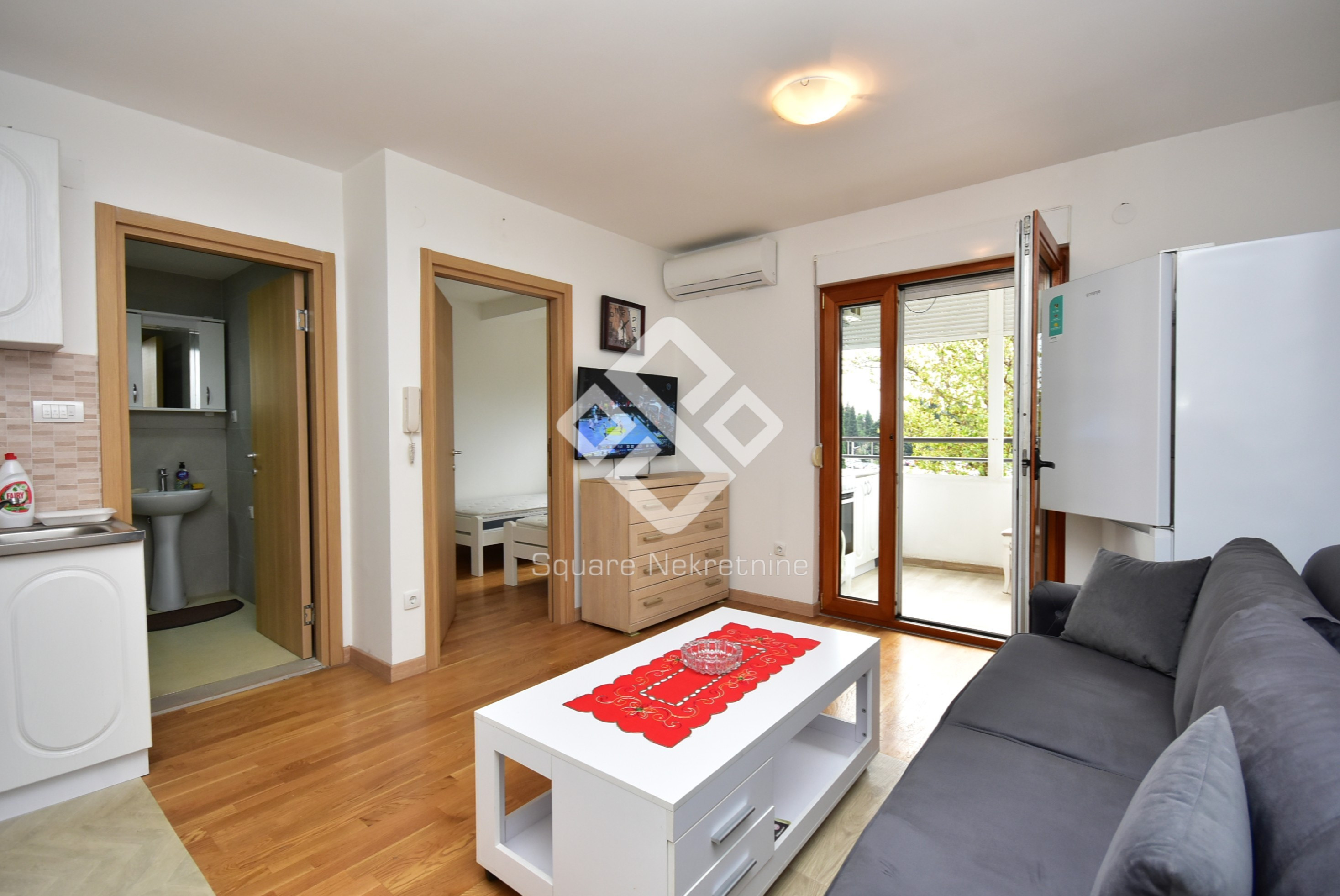 Jednosoban stan 33m2, namjesten, Centar