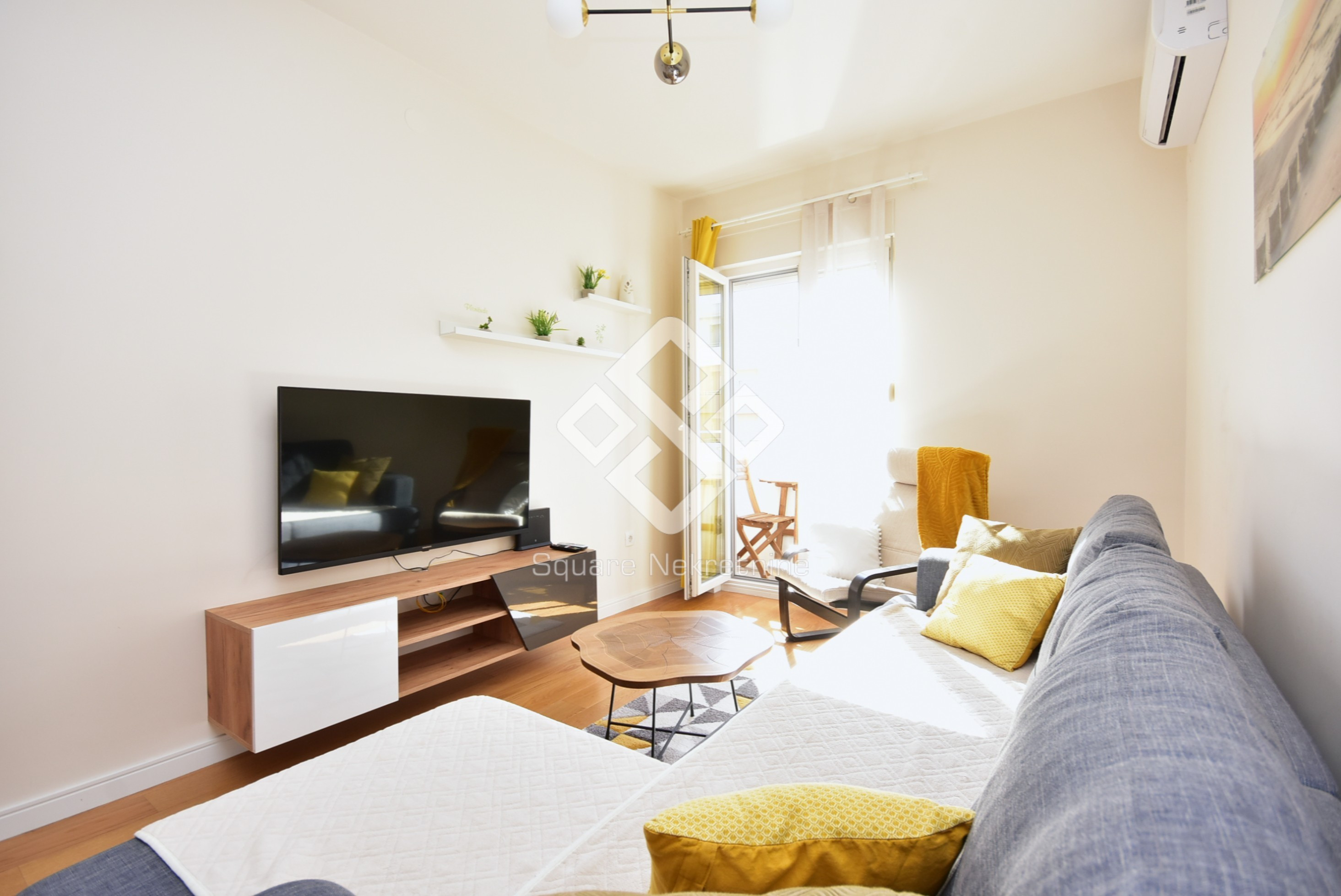 Jednosoban stan 40m2, namjesten, Central Point