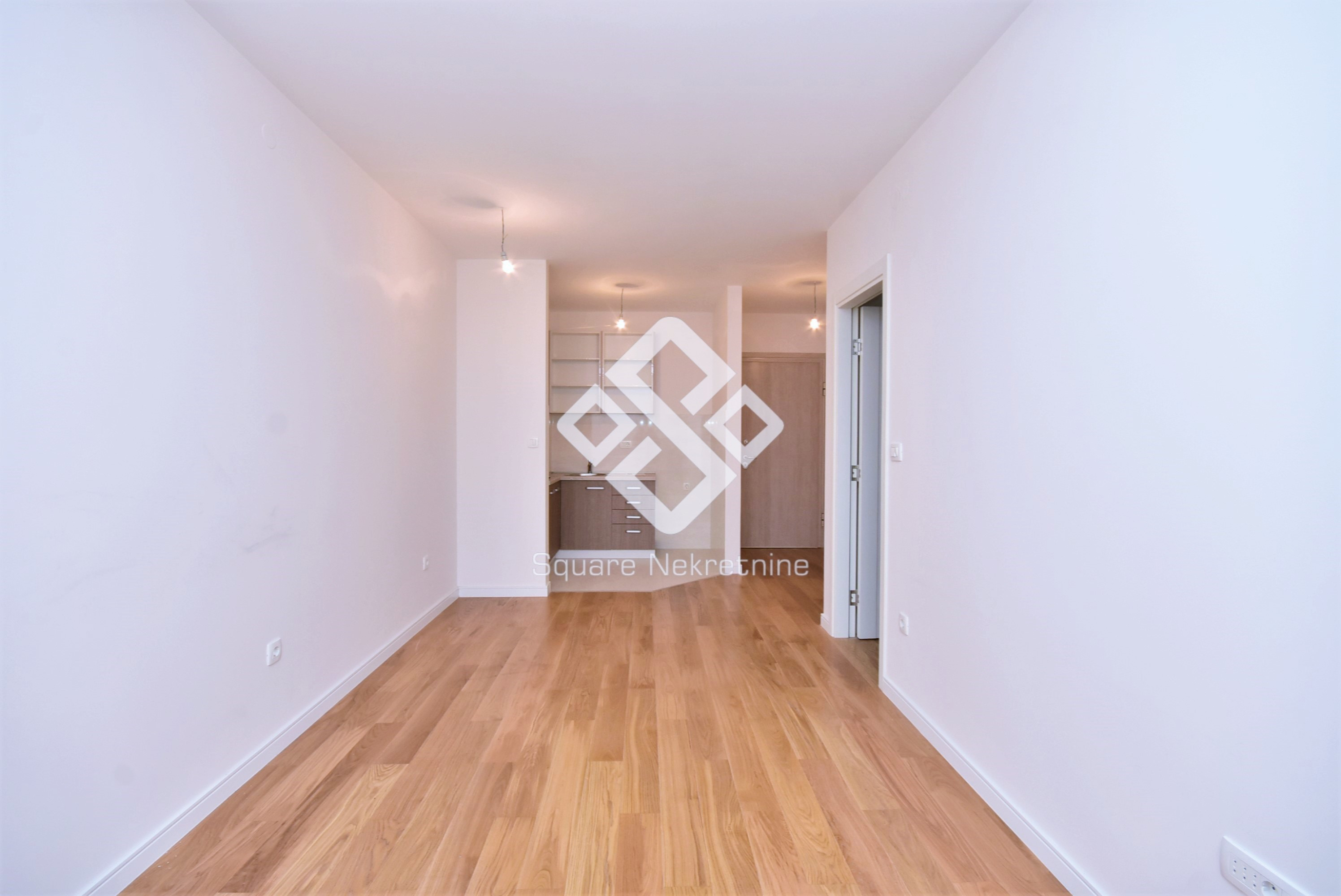 Jednosoban stan 40m2, sa elementima, Central Point