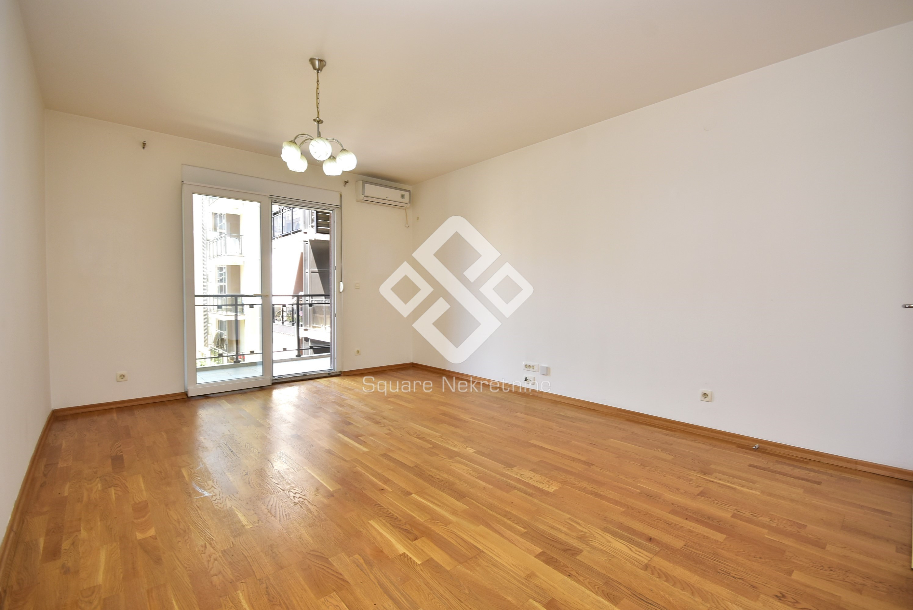 Jednosoban stan 56m2, prazan,Ljubovic