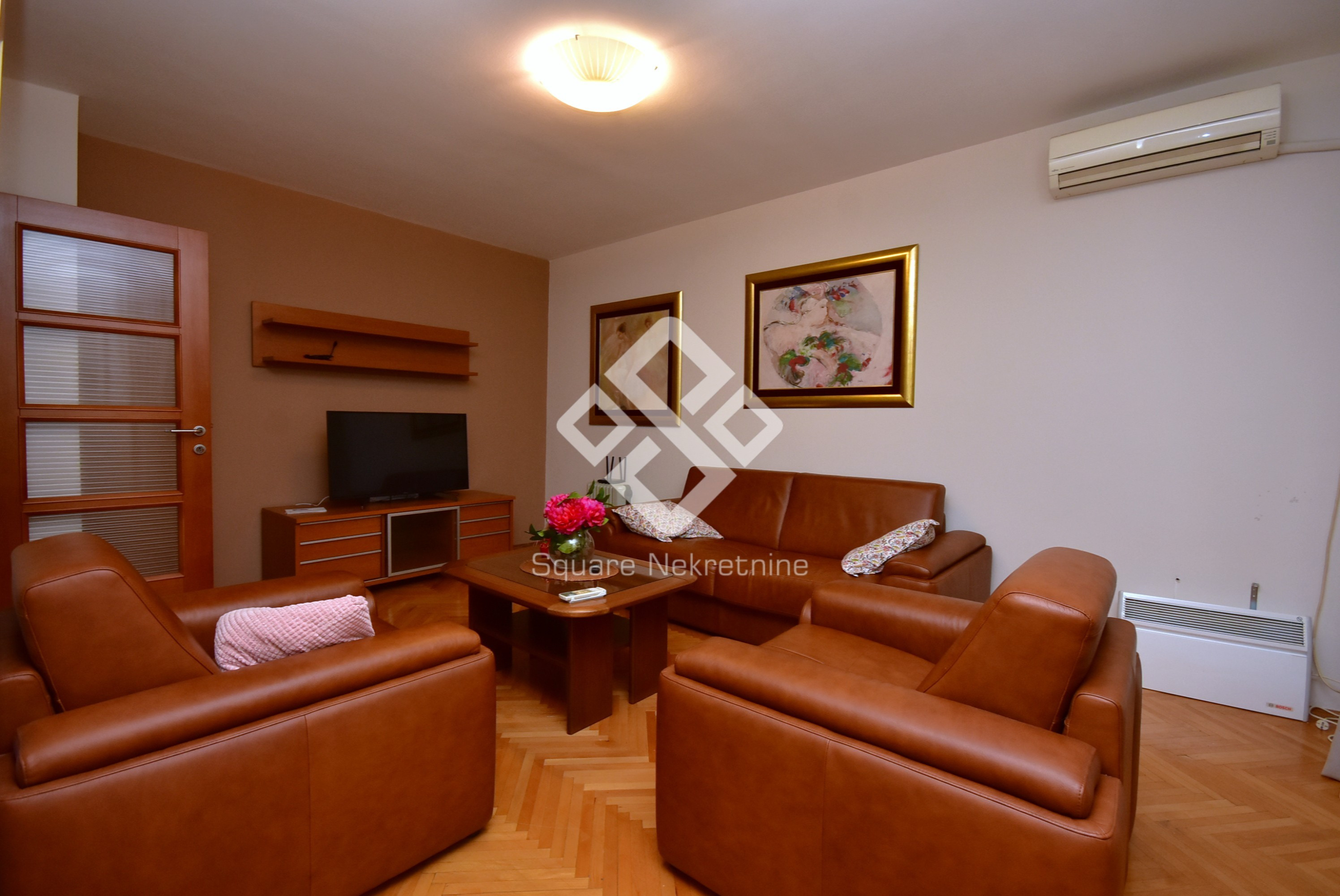 Jednosoban stan 63m2, renoviran i namjesten, Preko Morace